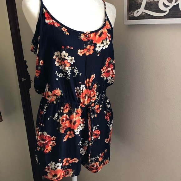 Romper - Picture 3 of 8